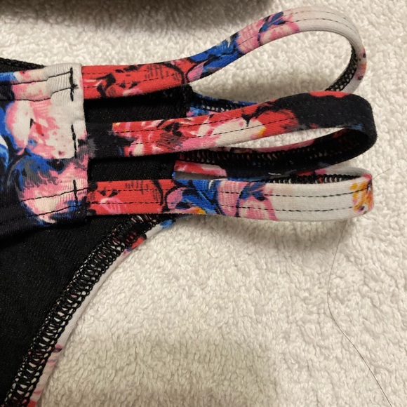 Abercrombie & Fitch Bikini - Picture 5 of 7